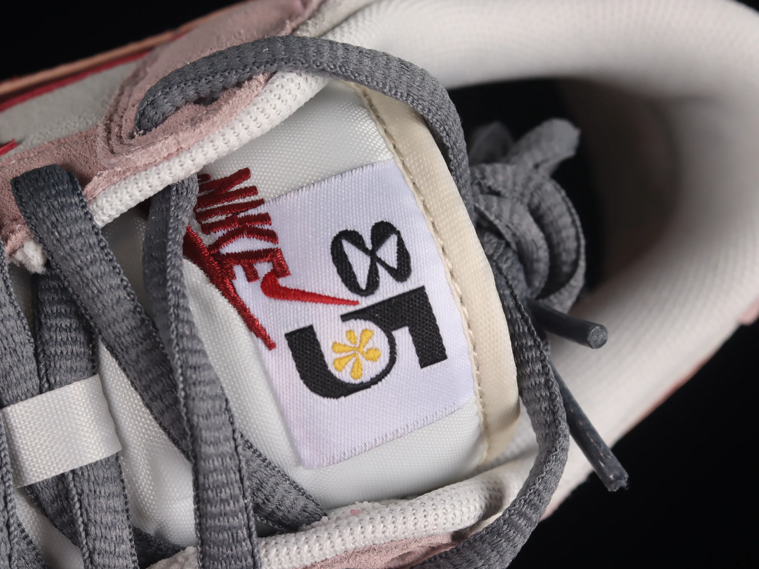 All Categories Nk SB Dunk Series Nk SB Dunk Low Low-top sneakers Nk SB Dunk Low "85" Coconut milk powder Panda knows magic SB low-top sports and leisure sneakers DO9457-120